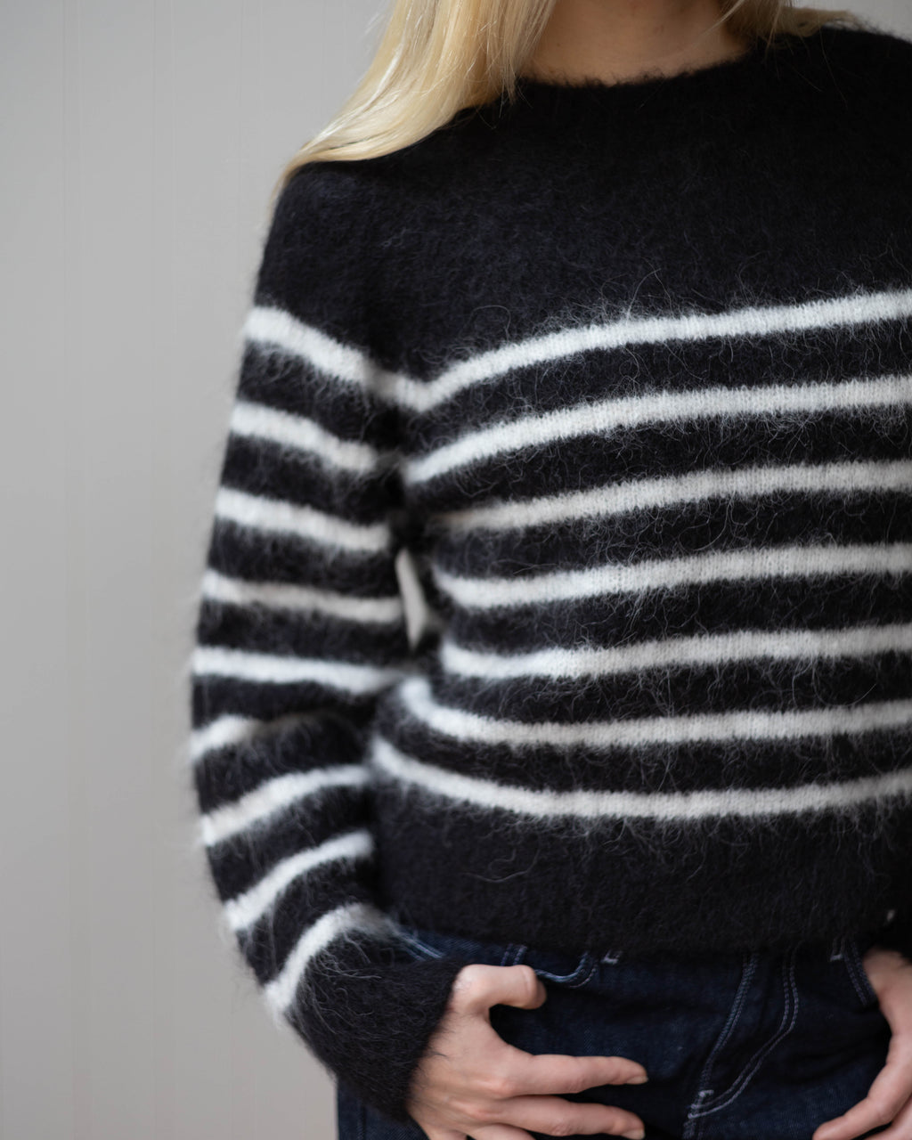 Cara Jumper - Black & White