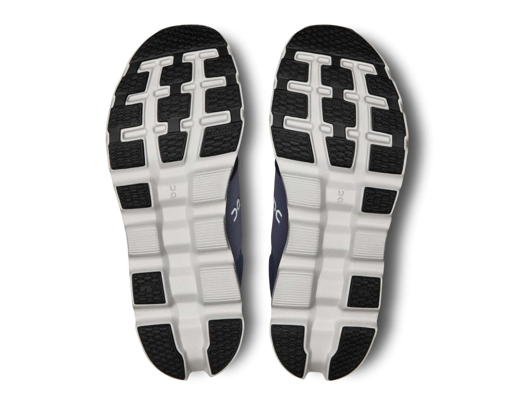 On Cloudstratus 3 Mens Running Shoes
